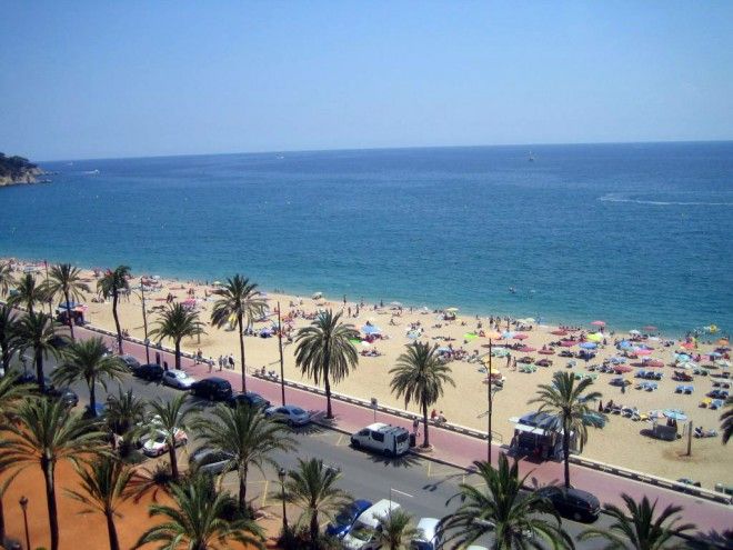 Dovolená ve Španělsku na podzim: mezi plážemi a termálními prameny